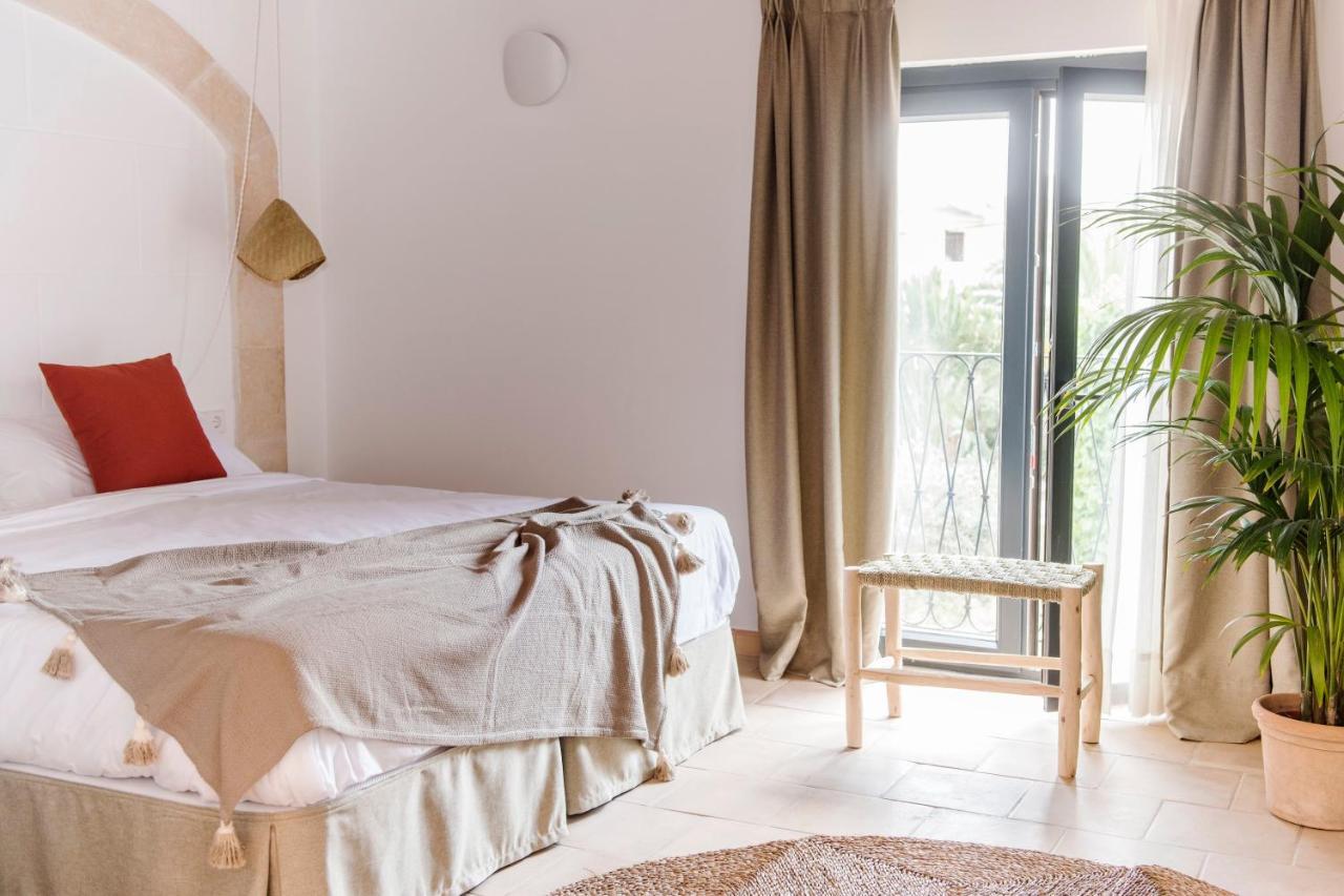 Curolla Petit Hotel María de la Salud Extérieur photo